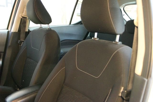 2021 Nissan Kicks SV Xtronic CVT