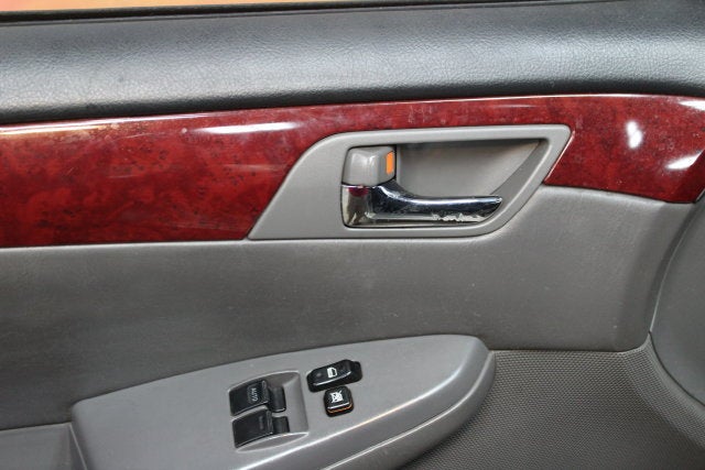 2005 Toyota Camry Solara SE