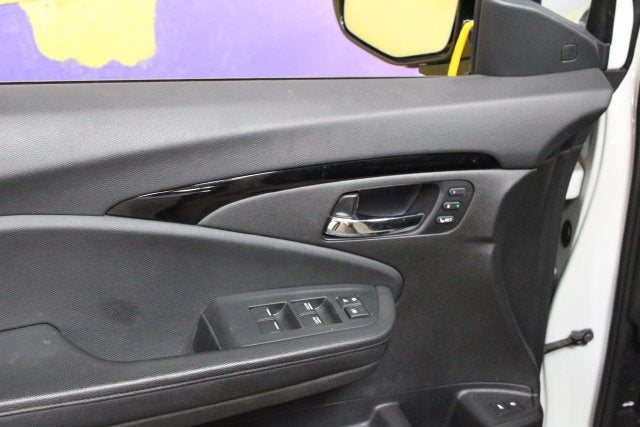2022 Honda Pilot Touring 8-Passenger