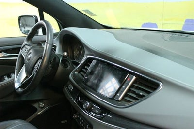 2022 Buick Enclave Essence