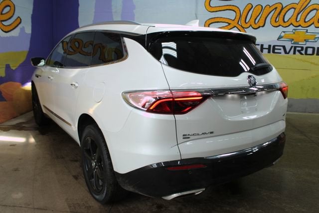 2024 Buick Enclave Essence