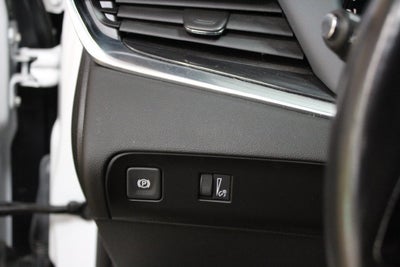 2022 Buick Enclave Essence 2