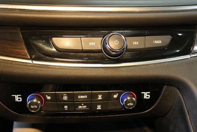 2018 Buick Enclave Essence