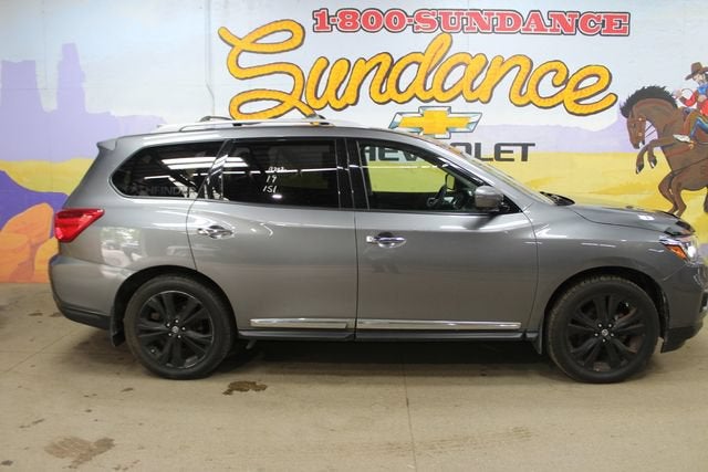 2019 Nissan Pathfinder S