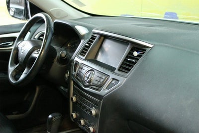 2017 Nissan Pathfinder SL