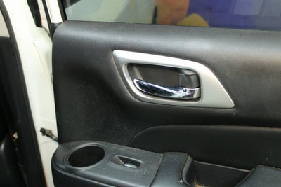 2017 Nissan Pathfinder SL