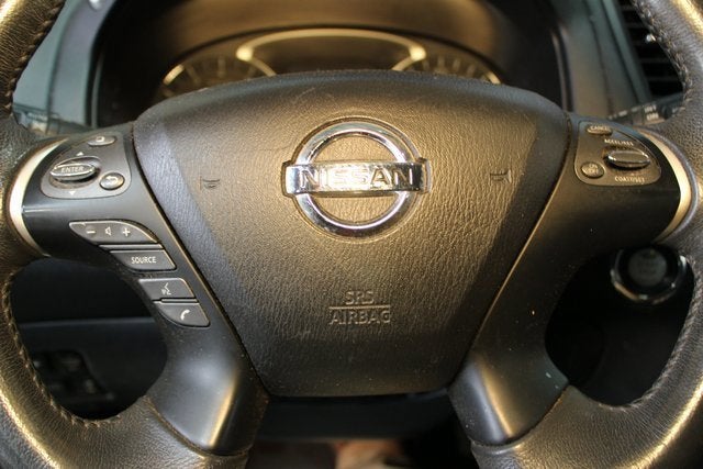 2017 Nissan Pathfinder SL