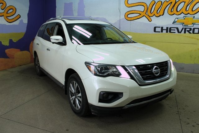 2017 Nissan Pathfinder SL
