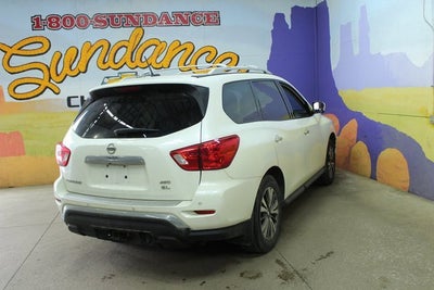 2017 Nissan Pathfinder SL