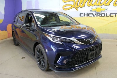 2022 Toyota Sienna XSE