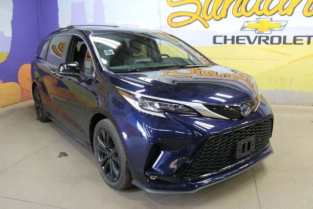2022 Toyota Sienna XSE