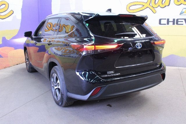 2024 Toyota Highlander Hybrid XLE