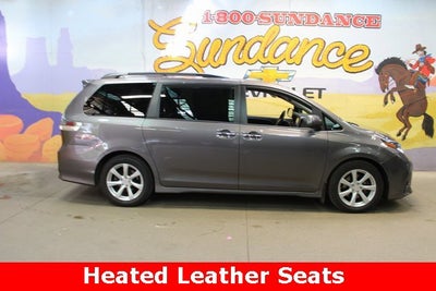 2020 Toyota Sienna SE