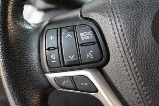 2020 Toyota Sienna SE