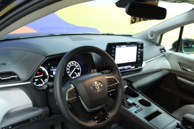 2021 Toyota Sienna Limited