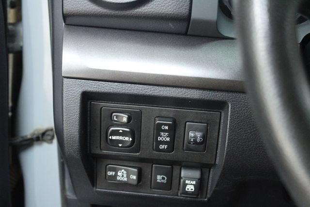 2019 Toyota Tundra 4WD SR5