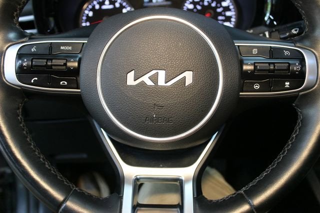 2022 Kia K5 EX