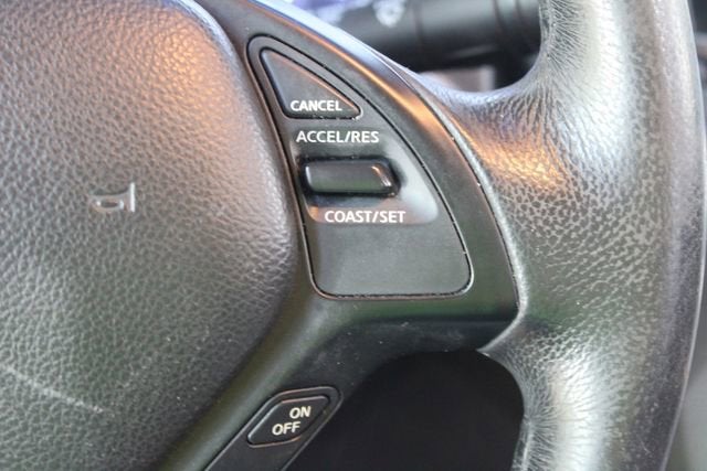 2012 INFINITI G37x x