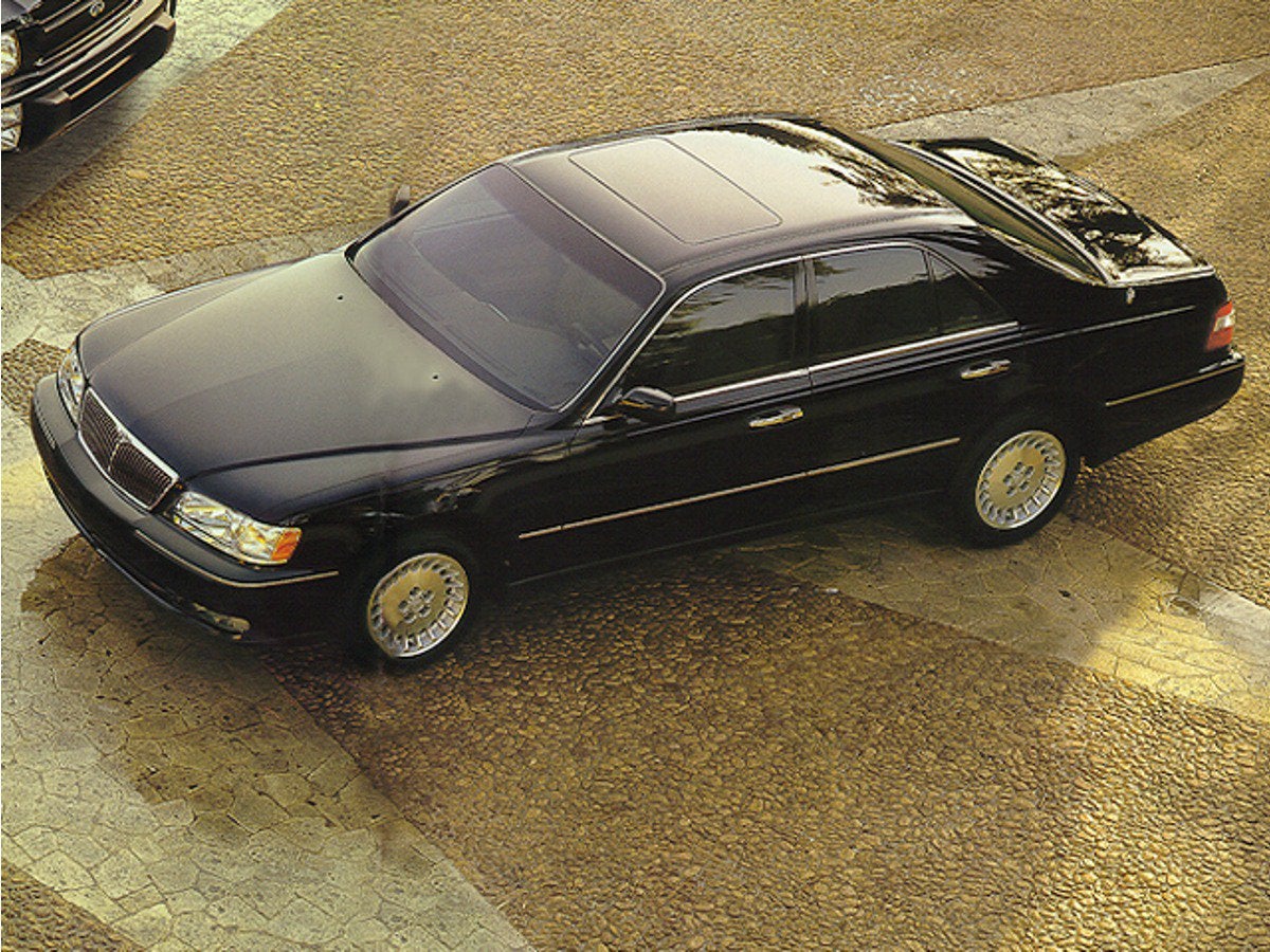 1997 INFINITI Q45 Base