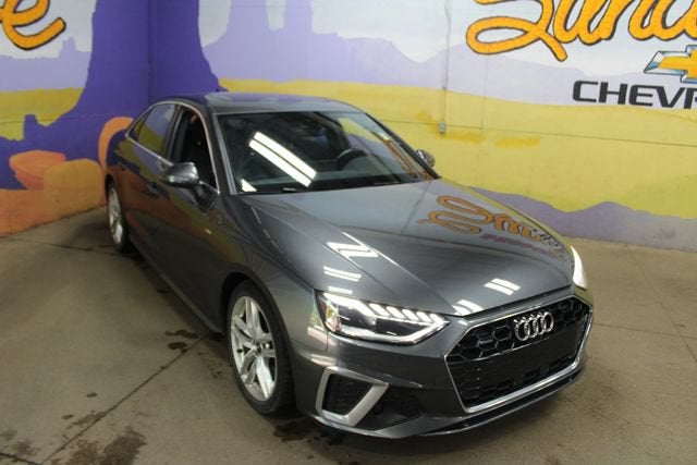 2022 Audi A4 Premium Plus 45 TFSI S line quattro S tronic