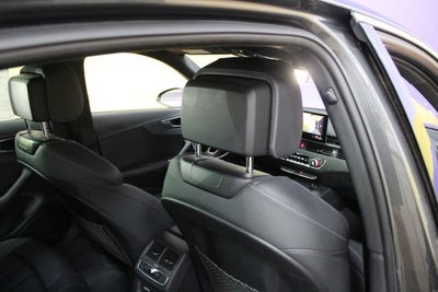 2022 Audi A4 Premium Plus 45 TFSI S line quattro S tronic